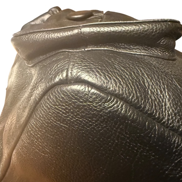 Vintage Bodhi Black Pebbled Leather Bucket Shoulder Bag with Front Pockets - Picture 14 of 16